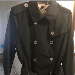 Burberry short black trench